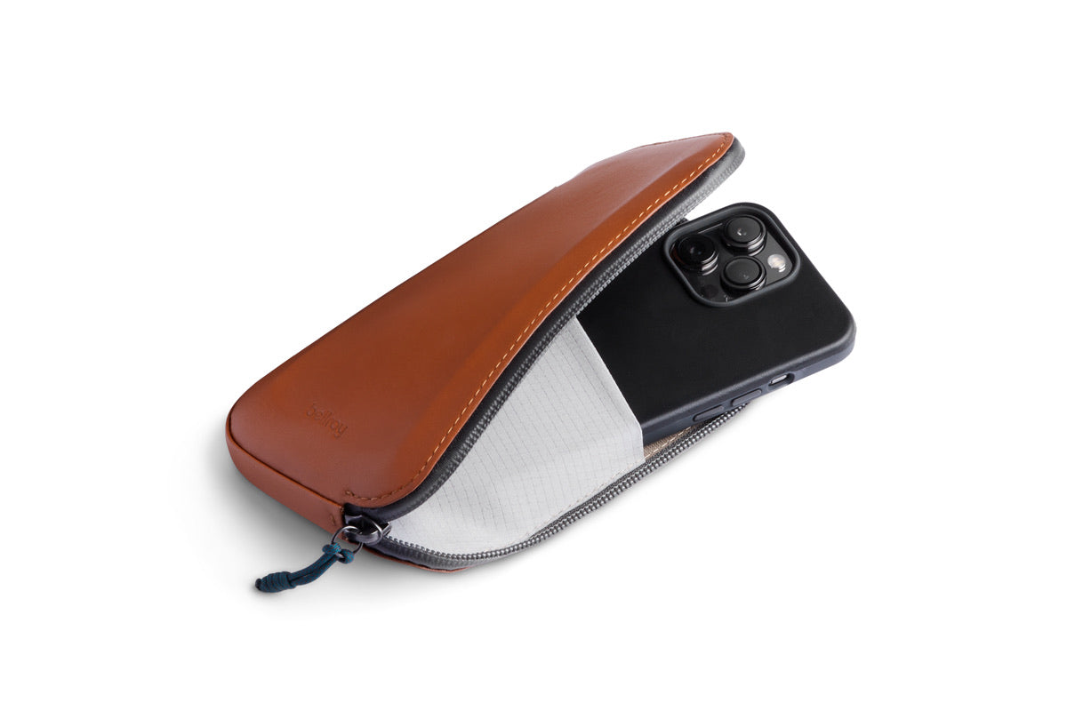 Bellroy All-Conditions Phone Pocket Plus - Bronze