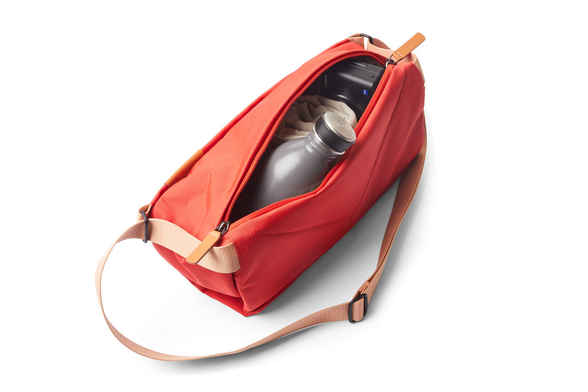 Bellroy Sling (7l) - HotSauce