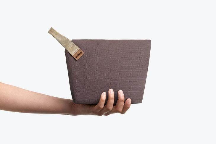 Bellroy Neszeszer Bellroy Standing Pouch - Gumnut