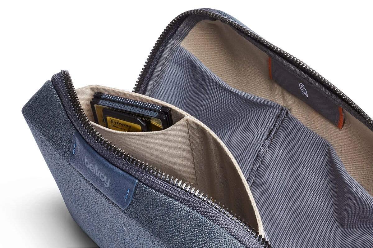 Bellroy Bellroy Tech Kit Compact tasak - Basalt