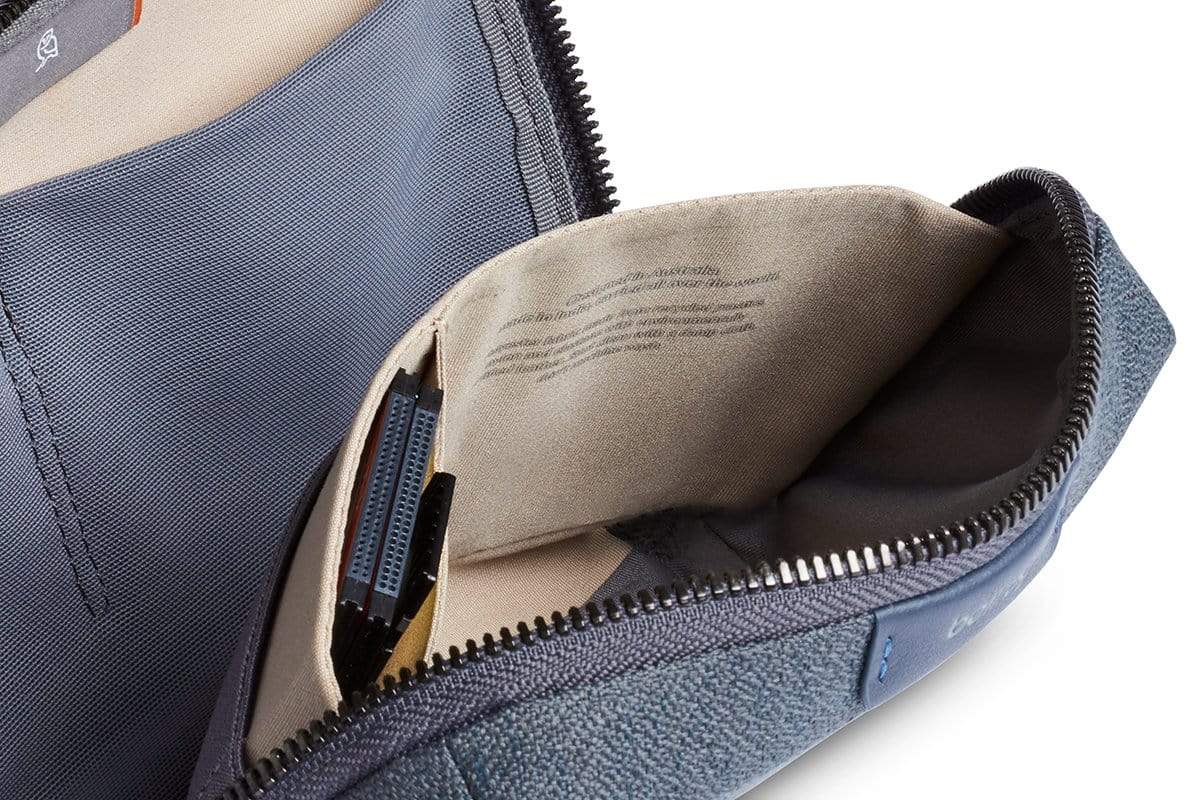 Bellroy Bellroy Tech Kit Compact tasak - Basalt